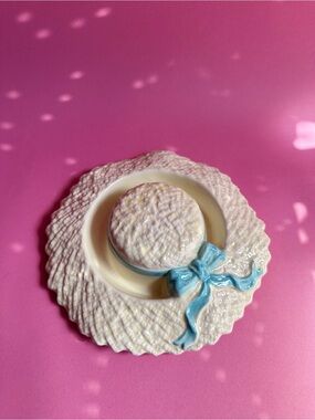 Vintage Ceramic Sun Hat Ring Holder / Ashtray? in Cream with Blue Bow